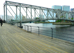 tennouzu fureai-bridge.jpg